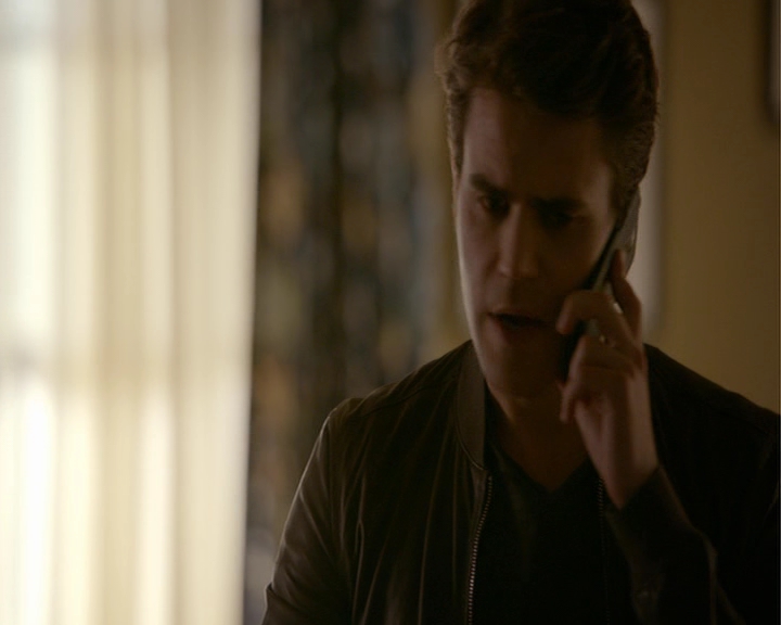 VampireDiaries-dot-nl_VampireDiaries-8x03YouDecidedThatIWasWorthSaving0571.jpg