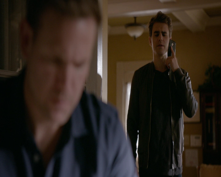 VampireDiaries-dot-nl_VampireDiaries-8x03YouDecidedThatIWasWorthSaving0580.jpg