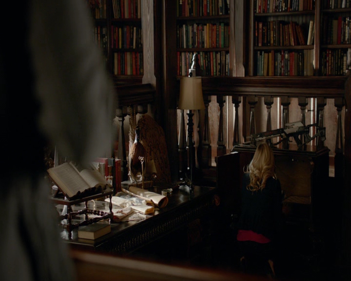 VampireDiaries-dot-nl_VampireDiaries-8x03YouDecidedThatIWasWorthSaving0607.jpg