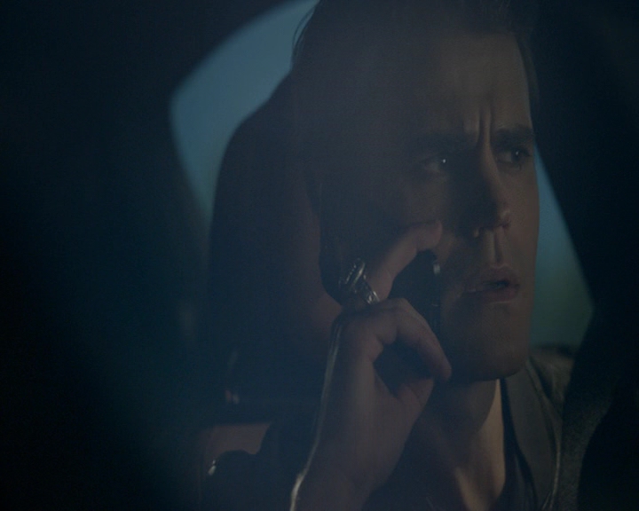 VampireDiaries-dot-nl_VampireDiaries-8x03YouDecidedThatIWasWorthSaving0626.jpg