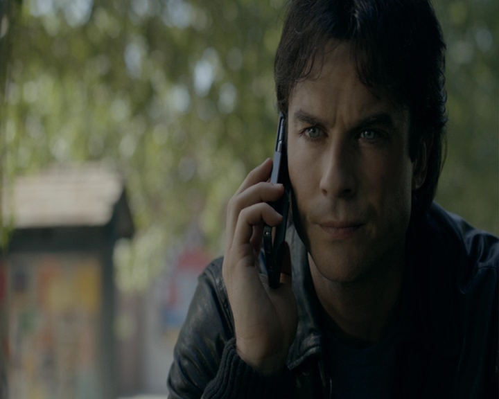 VampireDiaries-dot-nl_VampireDiaries-8x03YouDecidedThatIWasWorthSaving0631.jpg