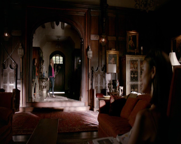 VampireDiaries-dot-nl_VampireDiaries-8x03YouDecidedThatIWasWorthSaving0641.jpg