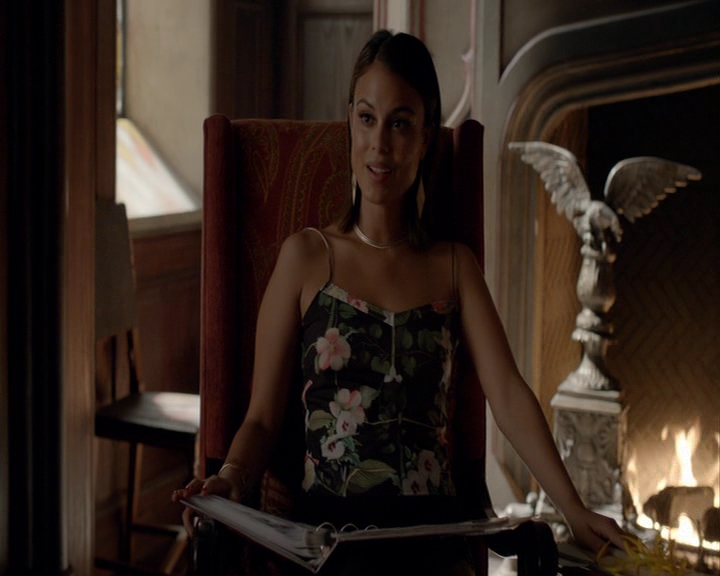 VampireDiaries-dot-nl_VampireDiaries-8x03YouDecidedThatIWasWorthSaving0645.jpg