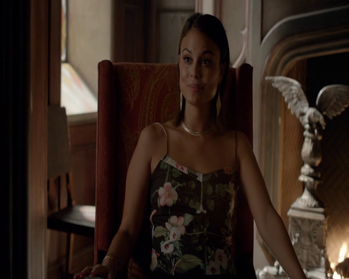 VampireDiaries-dot-nl_VampireDiaries-8x03YouDecidedThatIWasWorthSaving0646.jpg