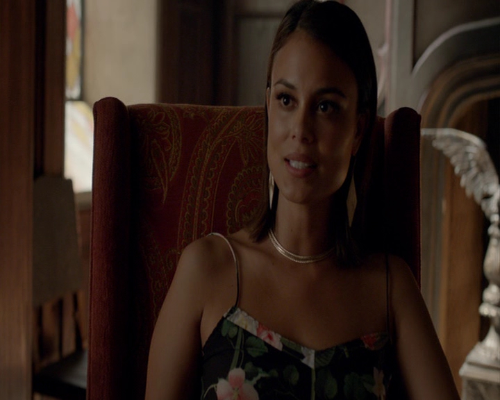 VampireDiaries-dot-nl_VampireDiaries-8x03YouDecidedThatIWasWorthSaving0649.jpg