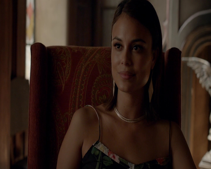 VampireDiaries-dot-nl_VampireDiaries-8x03YouDecidedThatIWasWorthSaving0652.jpg