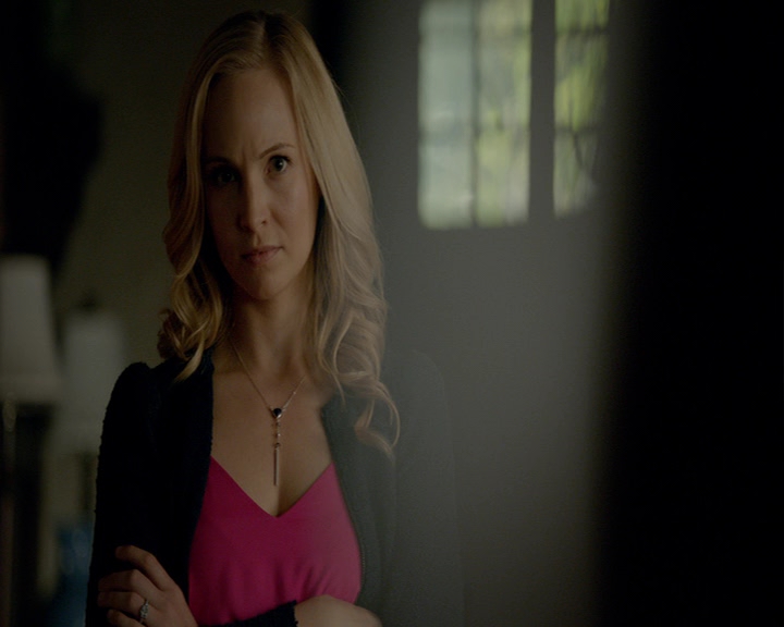 VampireDiaries-dot-nl_VampireDiaries-8x03YouDecidedThatIWasWorthSaving0696.jpg