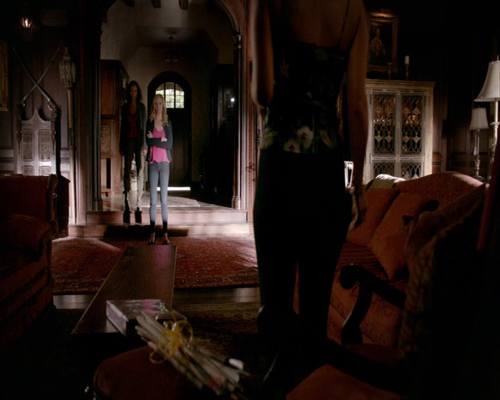 VampireDiaries-dot-nl_VampireDiaries-8x03YouDecidedThatIWasWorthSaving0701.jpg