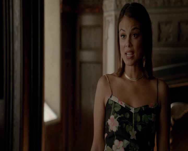 VampireDiaries-dot-nl_VampireDiaries-8x03YouDecidedThatIWasWorthSaving0744.jpg