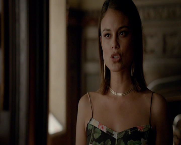 VampireDiaries-dot-nl_VampireDiaries-8x03YouDecidedThatIWasWorthSaving0746.jpg