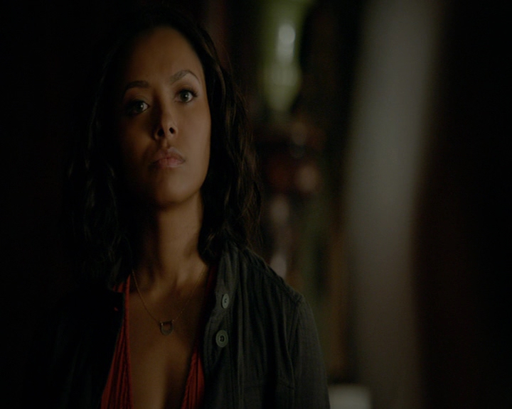 VampireDiaries-dot-nl_VampireDiaries-8x03YouDecidedThatIWasWorthSaving0751.jpg