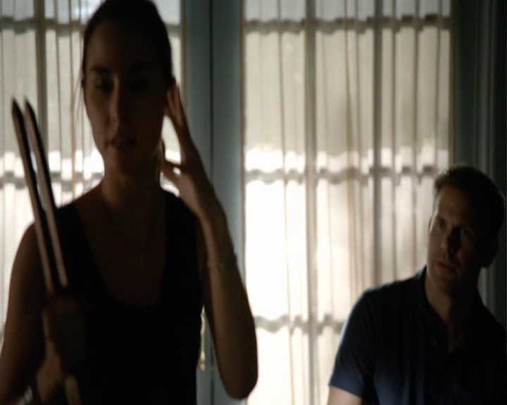 VampireDiaries-dot-nl_VampireDiaries-8x03YouDecidedThatIWasWorthSaving0779.jpg