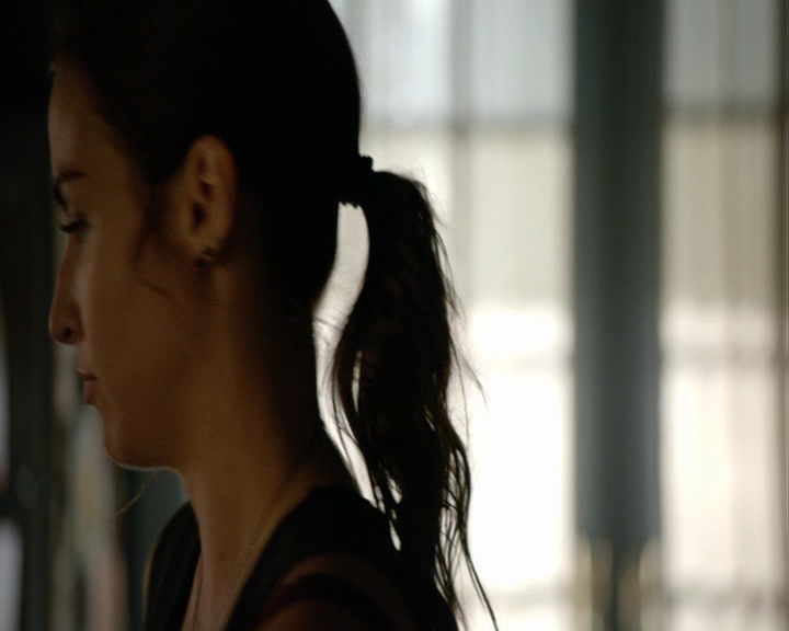 VampireDiaries-dot-nl_VampireDiaries-8x03YouDecidedThatIWasWorthSaving0783.jpg