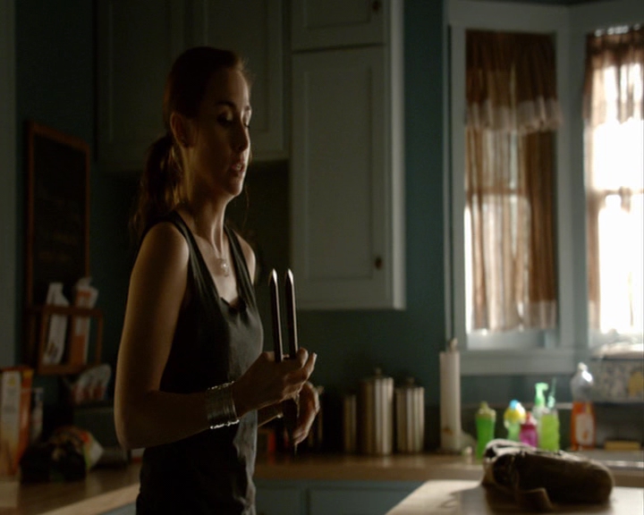 VampireDiaries-dot-nl_VampireDiaries-8x03YouDecidedThatIWasWorthSaving0786.jpg