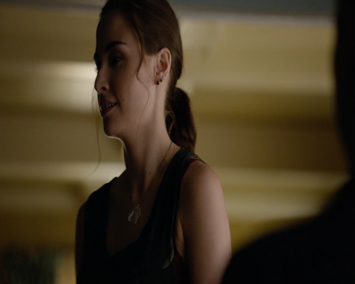 VampireDiaries-dot-nl_VampireDiaries-8x03YouDecidedThatIWasWorthSaving0821.jpg