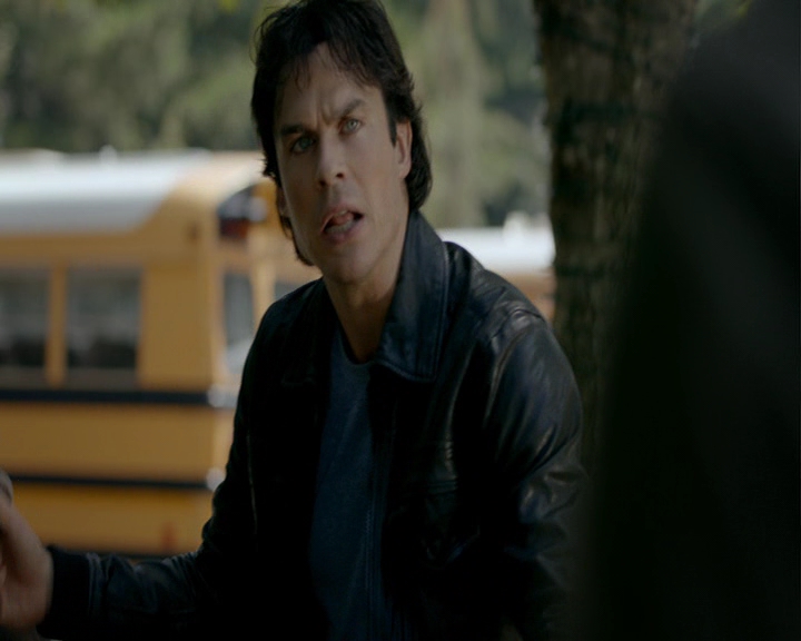 VampireDiaries-dot-nl_VampireDiaries-8x03YouDecidedThatIWasWorthSaving0843.jpg