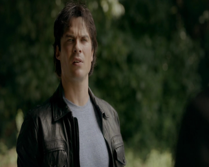 VampireDiaries-dot-nl_VampireDiaries-8x03YouDecidedThatIWasWorthSaving0864.jpg