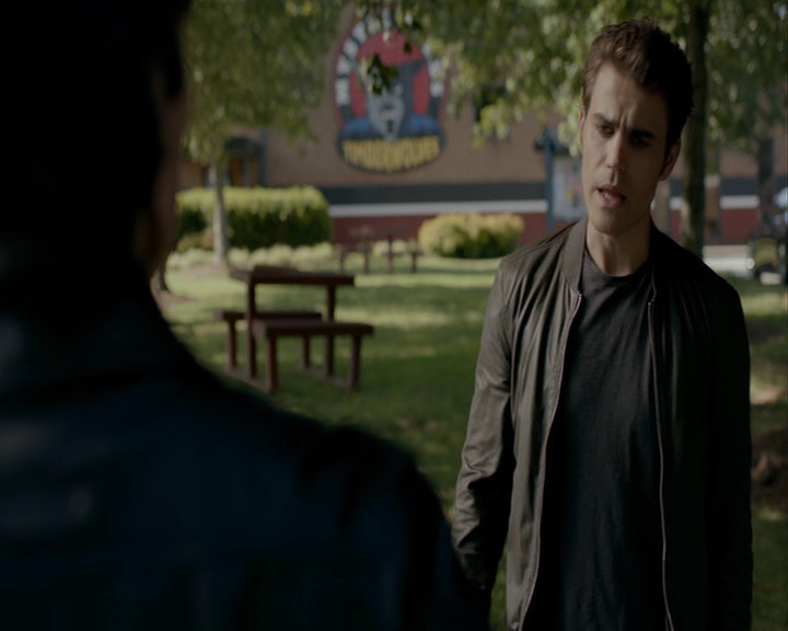 VampireDiaries-dot-nl_VampireDiaries-8x03YouDecidedThatIWasWorthSaving0867.jpg