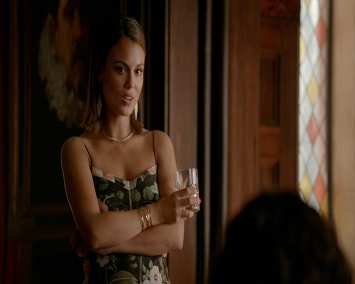 VampireDiaries-dot-nl_VampireDiaries-8x03YouDecidedThatIWasWorthSaving0982.jpg