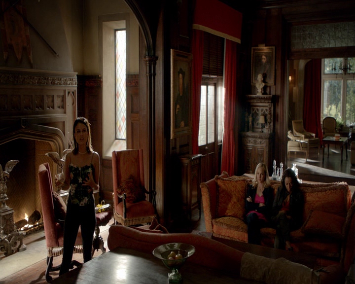 VampireDiaries-dot-nl_VampireDiaries-8x03YouDecidedThatIWasWorthSaving0992.jpg