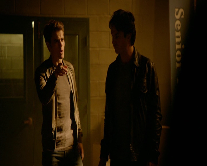 VampireDiaries-dot-nl_VampireDiaries-8x03YouDecidedThatIWasWorthSaving1124.jpg