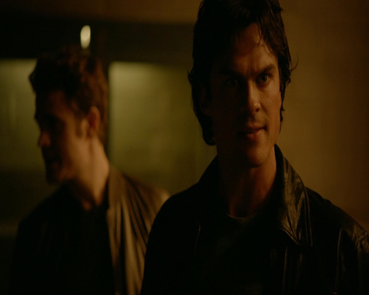 VampireDiaries-dot-nl_VampireDiaries-8x03YouDecidedThatIWasWorthSaving1129.jpg