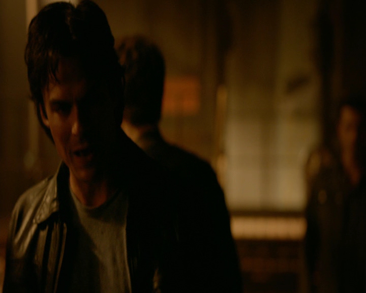 VampireDiaries-dot-nl_VampireDiaries-8x03YouDecidedThatIWasWorthSaving1148.jpg