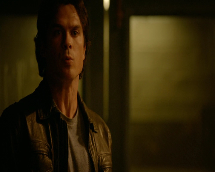 VampireDiaries-dot-nl_VampireDiaries-8x03YouDecidedThatIWasWorthSaving1153.jpg