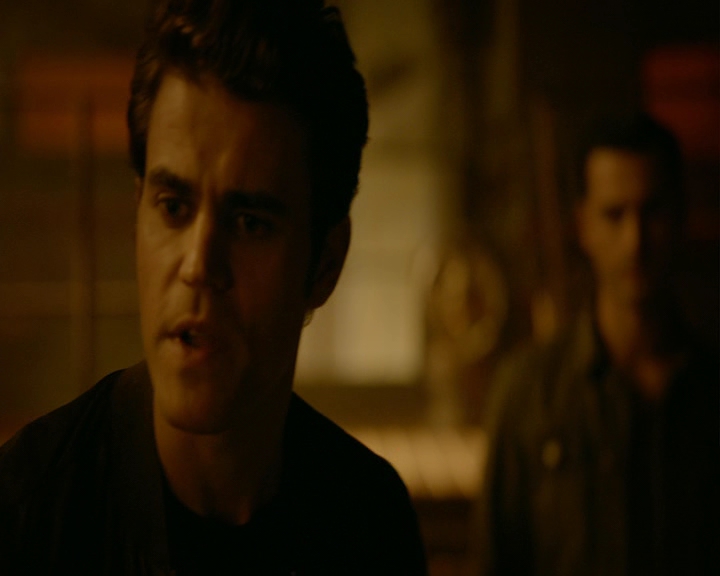 VampireDiaries-dot-nl_VampireDiaries-8x03YouDecidedThatIWasWorthSaving1157.jpg