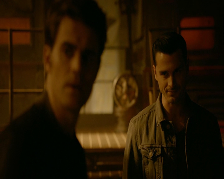 VampireDiaries-dot-nl_VampireDiaries-8x03YouDecidedThatIWasWorthSaving1159.jpg