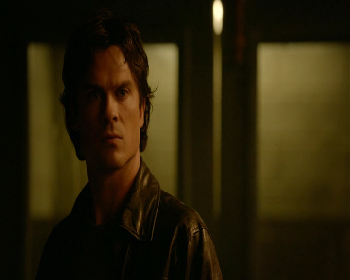 VampireDiaries-dot-nl_VampireDiaries-8x03YouDecidedThatIWasWorthSaving1162.jpg