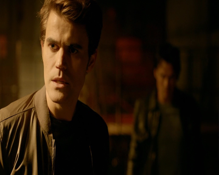 VampireDiaries-dot-nl_VampireDiaries-8x03YouDecidedThatIWasWorthSaving1351.jpg