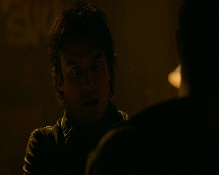 VampireDiaries-dot-nl_VampireDiaries-8x03YouDecidedThatIWasWorthSaving1451.jpg