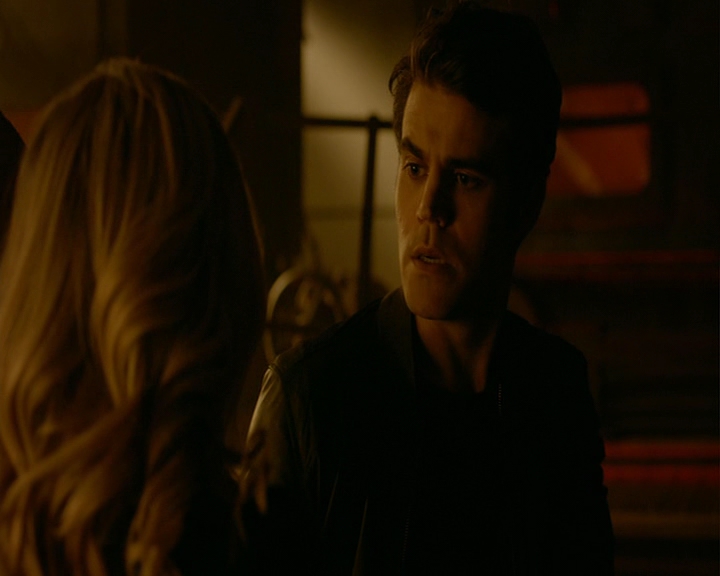 VampireDiaries-dot-nl_VampireDiaries-8x03YouDecidedThatIWasWorthSaving1480.jpg