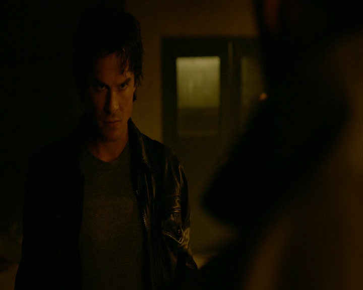 VampireDiaries-dot-nl_VampireDiaries-8x03YouDecidedThatIWasWorthSaving1485.jpg