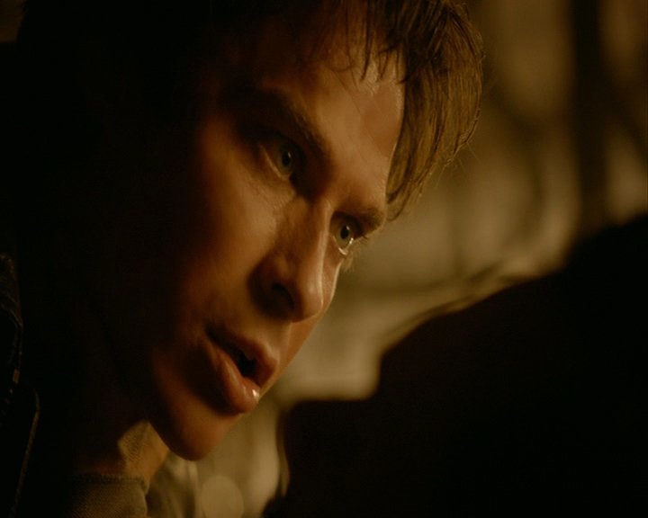 VampireDiaries-dot-nl_VampireDiaries-8x03YouDecidedThatIWasWorthSaving1540.jpg