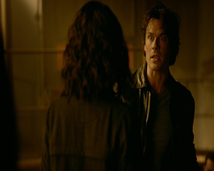 VampireDiaries-dot-nl_VampireDiaries-8x03YouDecidedThatIWasWorthSaving1558.jpg