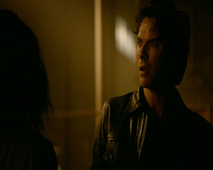 VampireDiaries-dot-nl_VampireDiaries-8x03YouDecidedThatIWasWorthSaving1586.jpg