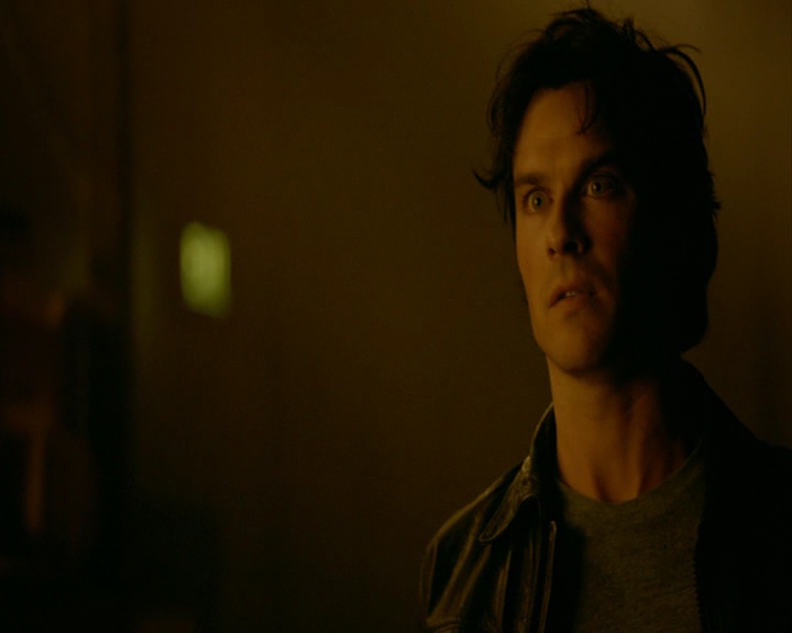 VampireDiaries-dot-nl_VampireDiaries-8x03YouDecidedThatIWasWorthSaving1596.jpg