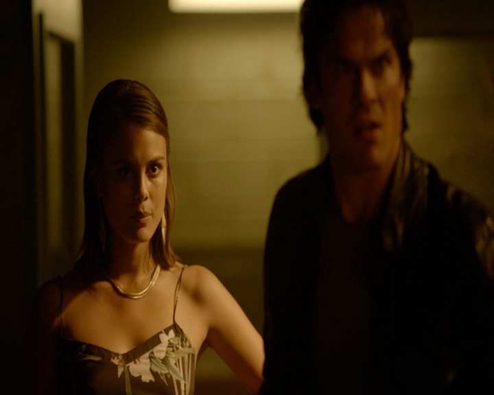 VampireDiaries-dot-nl_VampireDiaries-8x03YouDecidedThatIWasWorthSaving1607.jpg