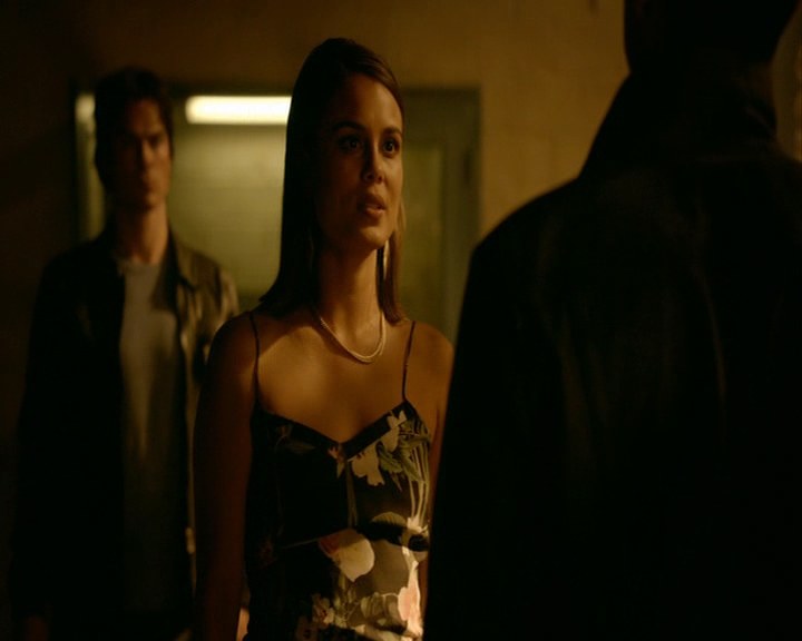 VampireDiaries-dot-nl_VampireDiaries-8x03YouDecidedThatIWasWorthSaving1662.jpg