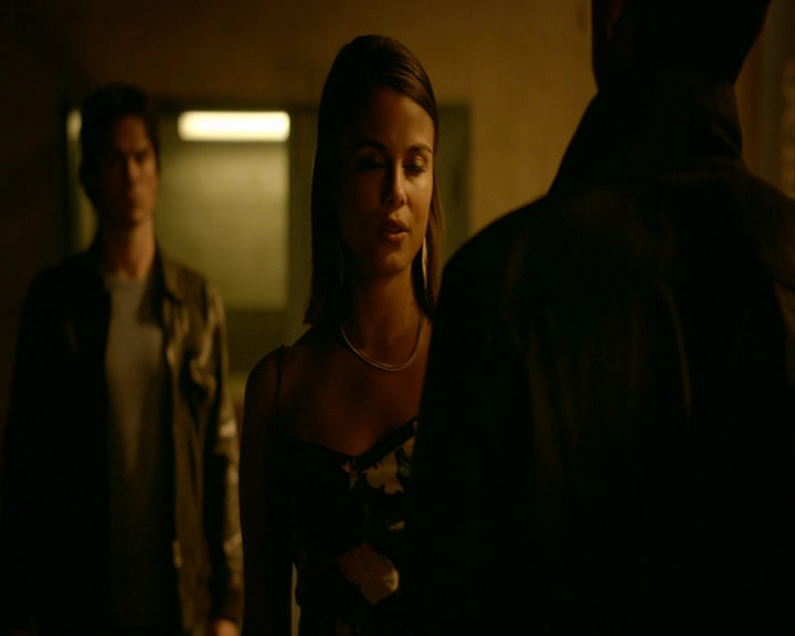 VampireDiaries-dot-nl_VampireDiaries-8x03YouDecidedThatIWasWorthSaving1663.jpg