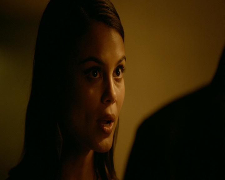 VampireDiaries-dot-nl_VampireDiaries-8x03YouDecidedThatIWasWorthSaving1667.jpg