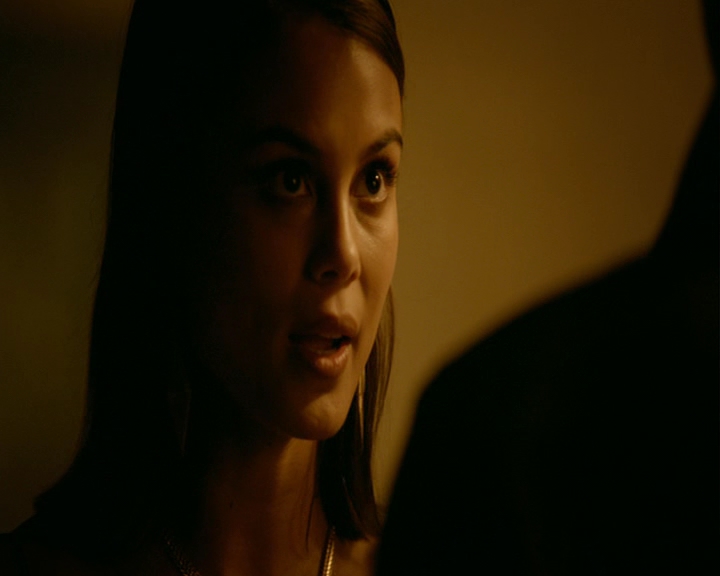 VampireDiaries-dot-nl_VampireDiaries-8x03YouDecidedThatIWasWorthSaving1668.jpg