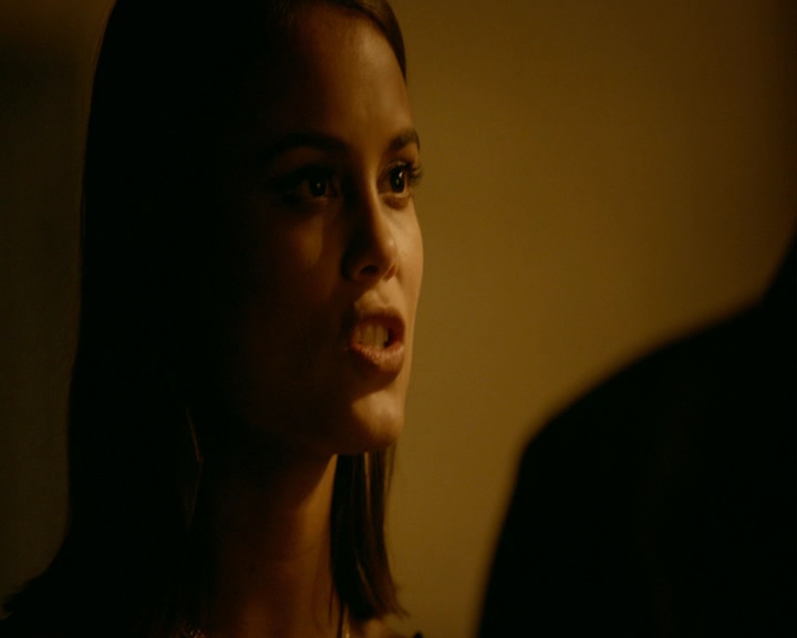 VampireDiaries-dot-nl_VampireDiaries-8x03YouDecidedThatIWasWorthSaving1677.jpg