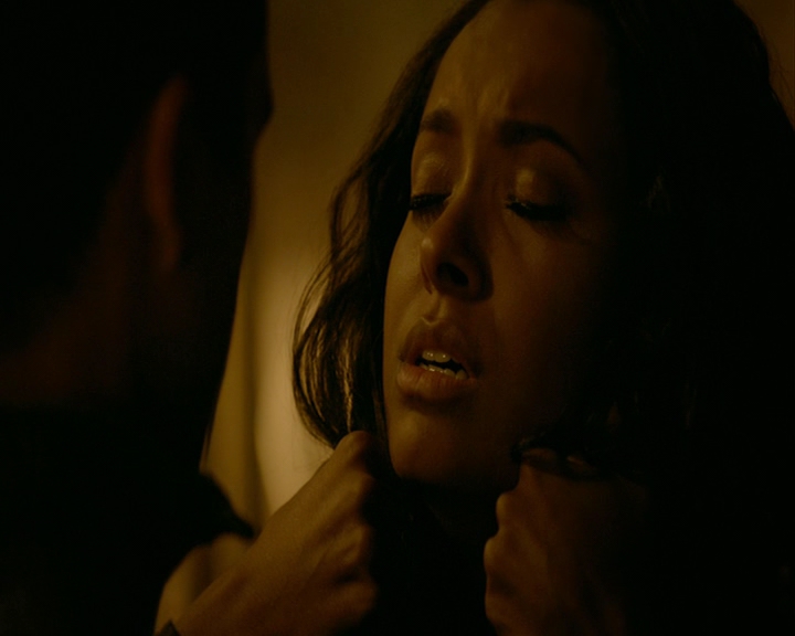 VampireDiaries-dot-nl_VampireDiaries-8x03YouDecidedThatIWasWorthSaving1702.jpg