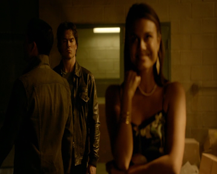 VampireDiaries-dot-nl_VampireDiaries-8x03YouDecidedThatIWasWorthSaving1723.jpg