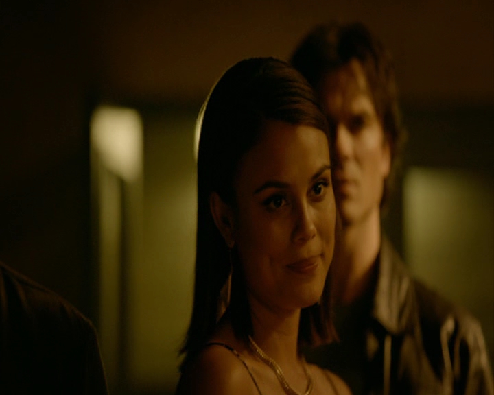 VampireDiaries-dot-nl_VampireDiaries-8x03YouDecidedThatIWasWorthSaving1745.jpg