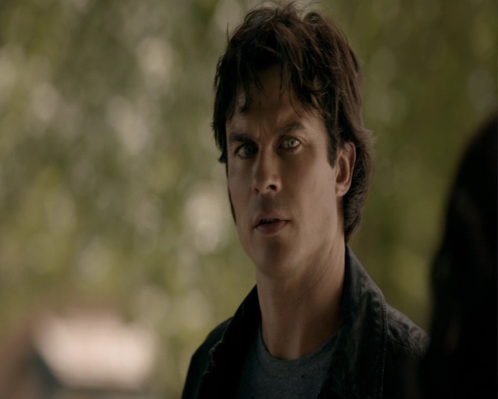 VampireDiaries-dot-nl_VampireDiaries-8x03YouDecidedThatIWasWorthSaving1801.jpg