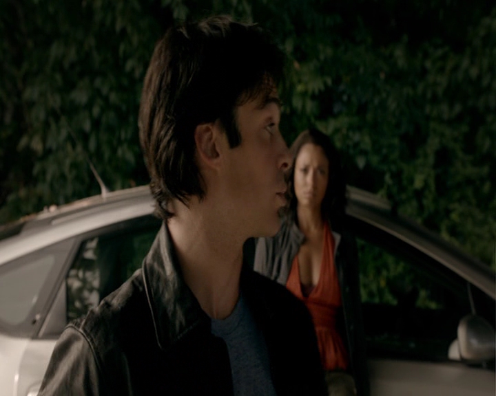 VampireDiaries-dot-nl_VampireDiaries-8x03YouDecidedThatIWasWorthSaving1805.jpg